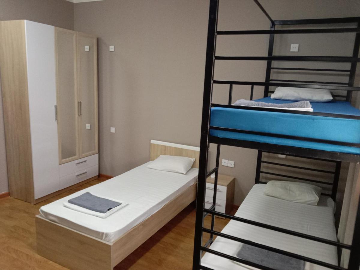 Station Hostel Atyraū Eksteriør bilde