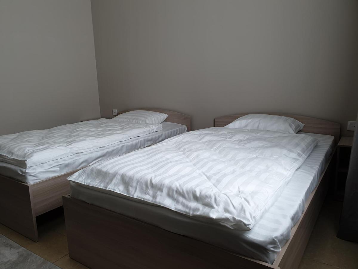 Station Hostel Atyraū Eksteriør bilde
